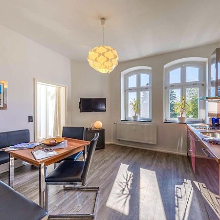 Altstadtapartment Carli- Komfortable Ferienwohnung Im Herzen Von Waren Waren  Esterno foto