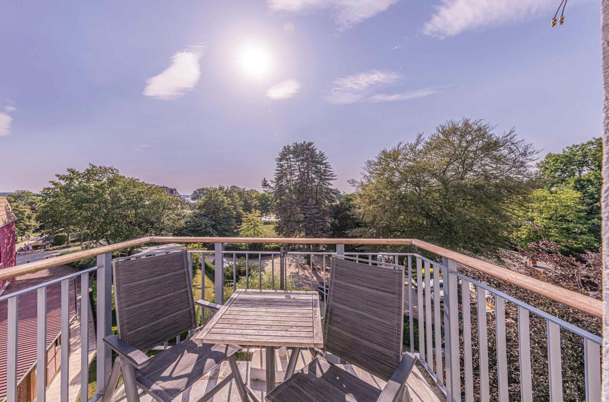 Altstadtapartment Carli- Komfortable Ferienwohnung Im Herzen Von Waren Waren  Esterno foto
