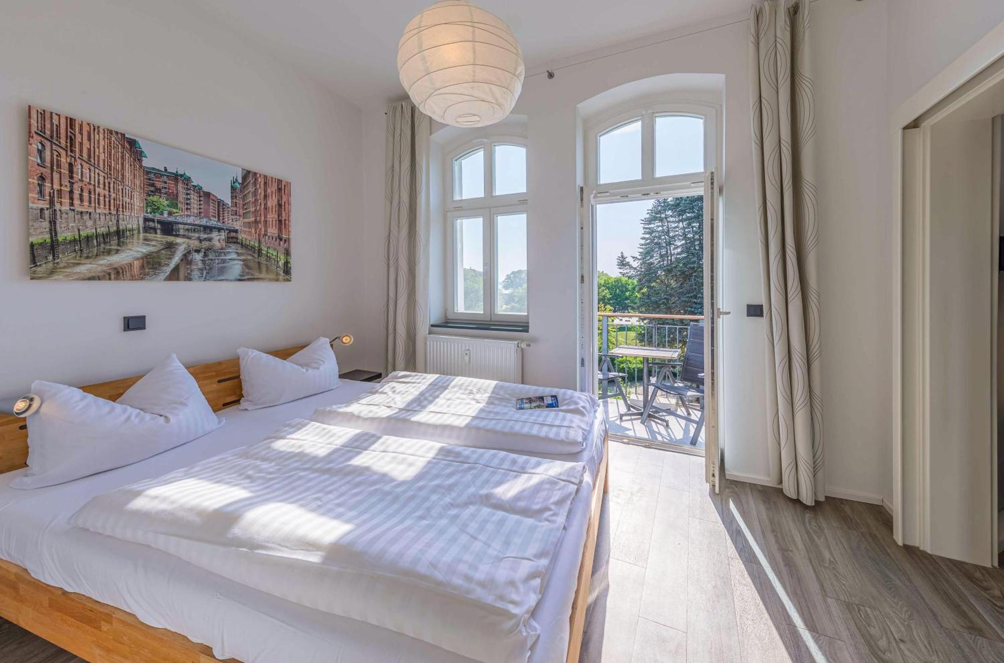 Altstadtapartment Carli- Komfortable Ferienwohnung Im Herzen Von Waren Waren  Esterno foto